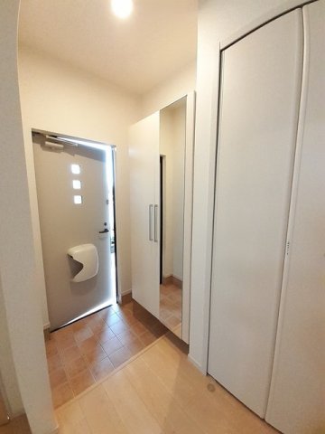 玄関　落ち着いた玄関です