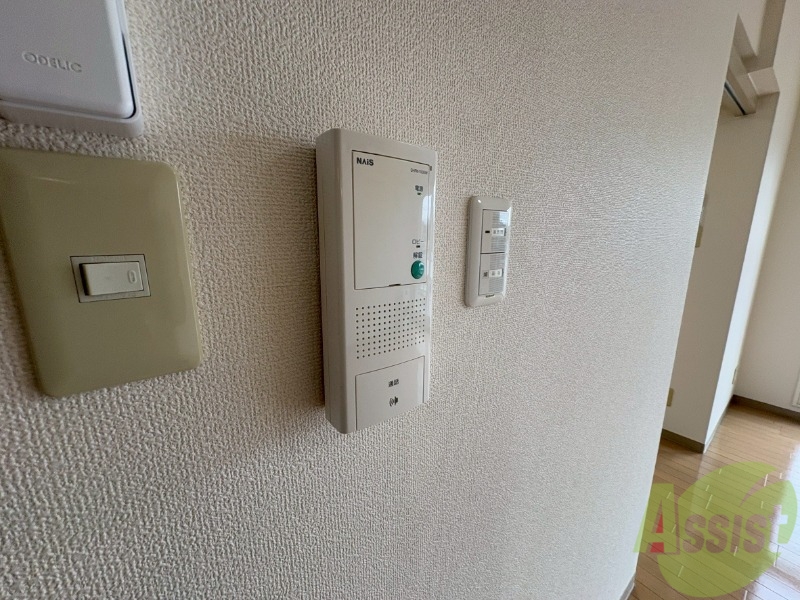 バルコニー　インターホンは通話ができるので急な訪問があっても安心です