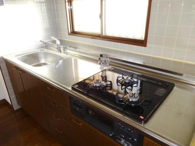キッチン　この奥行きがいいんです！！！