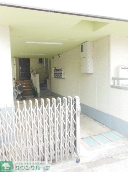 エントランス　★お部屋探しは株式会社タウンハウジング東京まで★