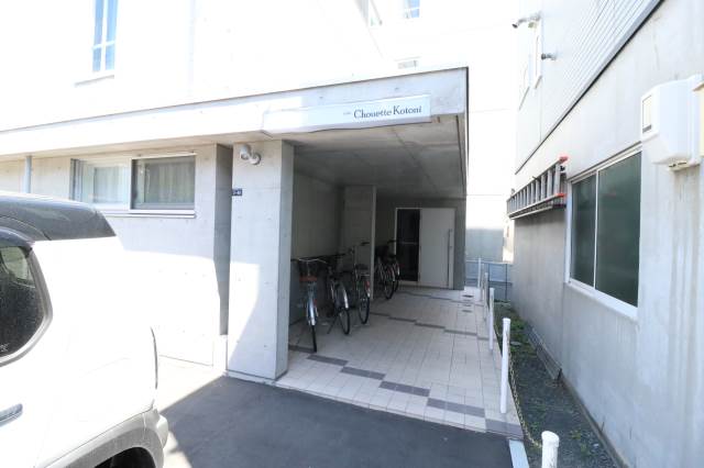 建物外観　こちらから入れます♪