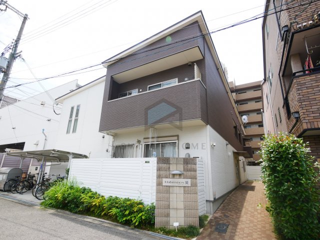 建物外観　キレイでおしゃれな外観です