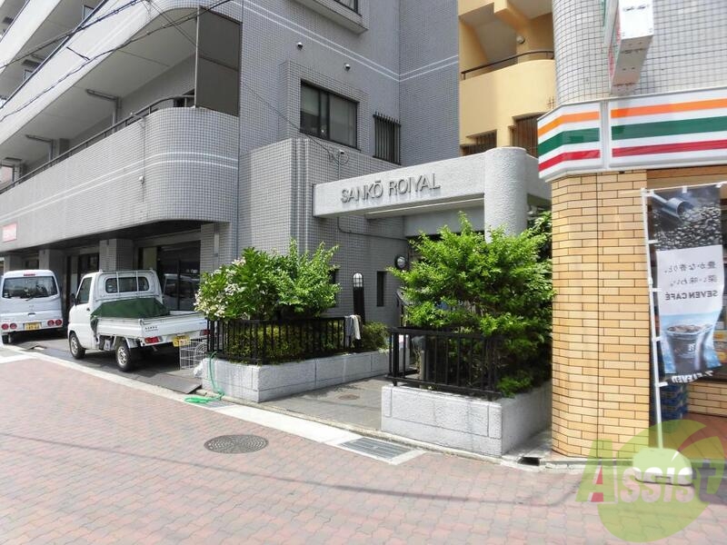 エントランス　綺麗なエントランスです
