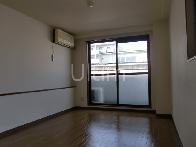 居室・リビング　違うお部屋の写真です。ご参考までに