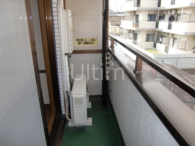 バルコニー　違うお部屋の写真です。ご参考までに