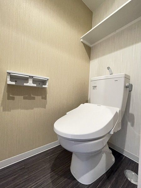 トイレ　※代表タイプの写真のため実際と異なる場合がございます