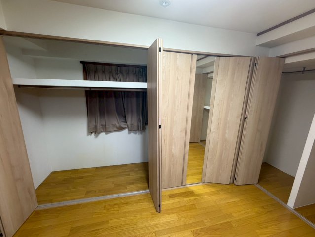 収納　アイワポレール城見 リフォーム前