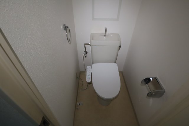 サンプラザ神楽のトイレ写真