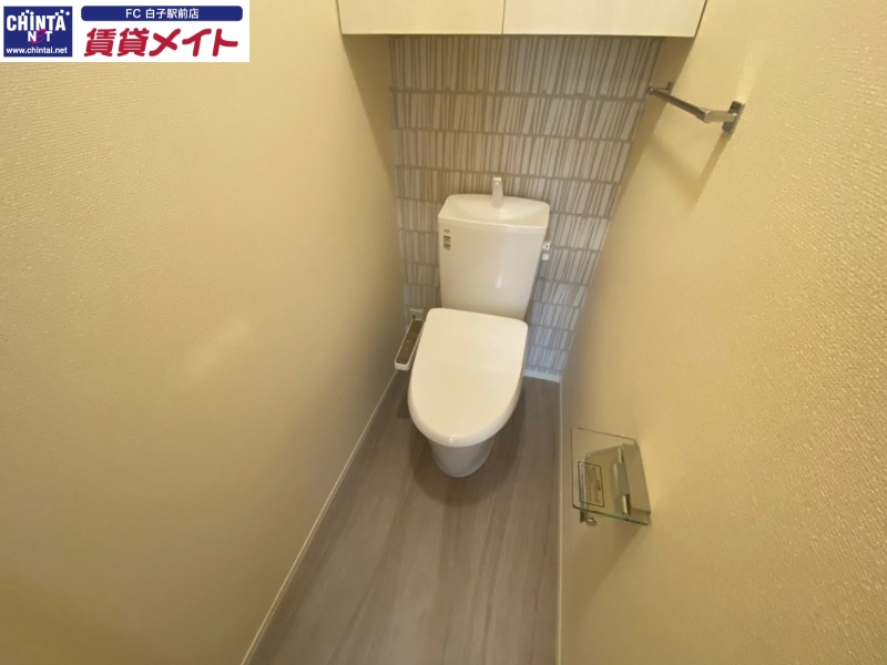 トイレ　同施工会社の参考画像です