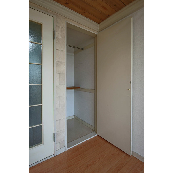 収納　同じ建物の別のお部屋