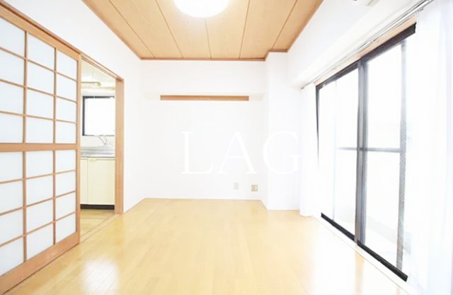居室・リビング　洋室のお部屋です。