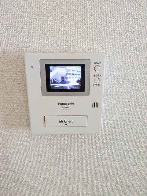 セキュリティ　モニター付きインターホン♪
