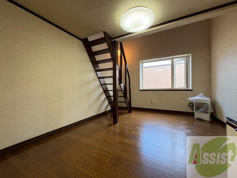 居室・リビング　広くてキレイなお部屋が広がっていて、充実した生活が送れそう。