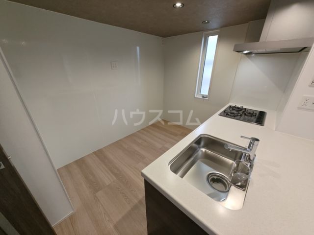 豊橋鉄道渥美線 小池駅 徒歩25分 3階建 築1年のキッチン写真