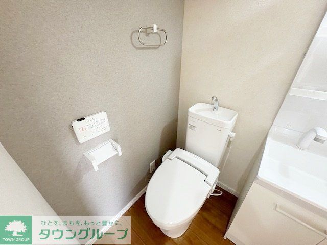 トイレ　トイレ