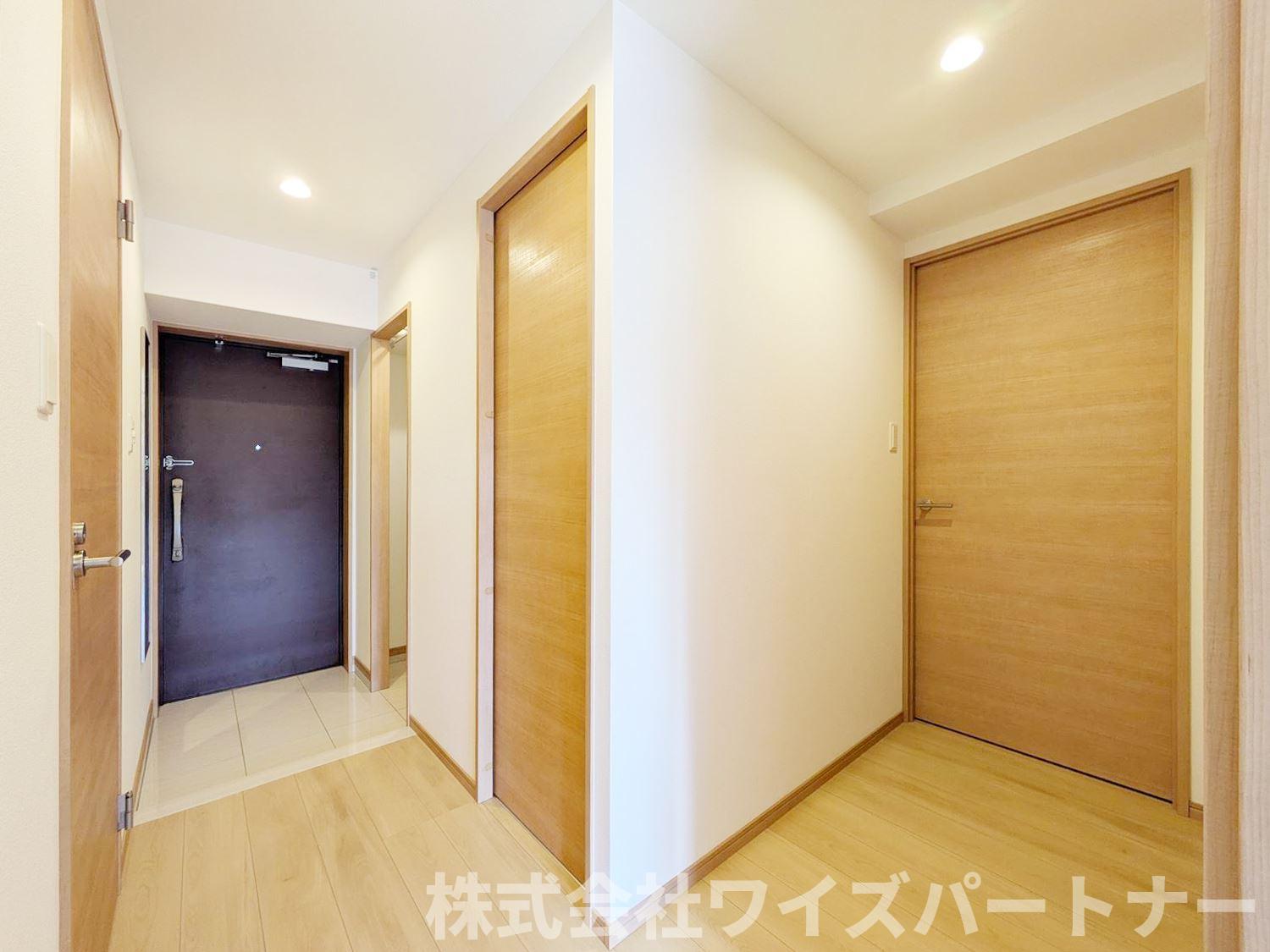 玄関　※同型タイプの為、現状優先