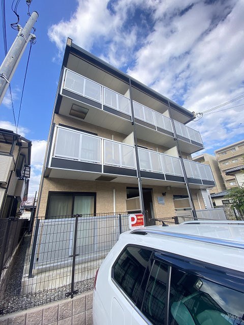 建物外観　落ち着いた雰囲気の外観です