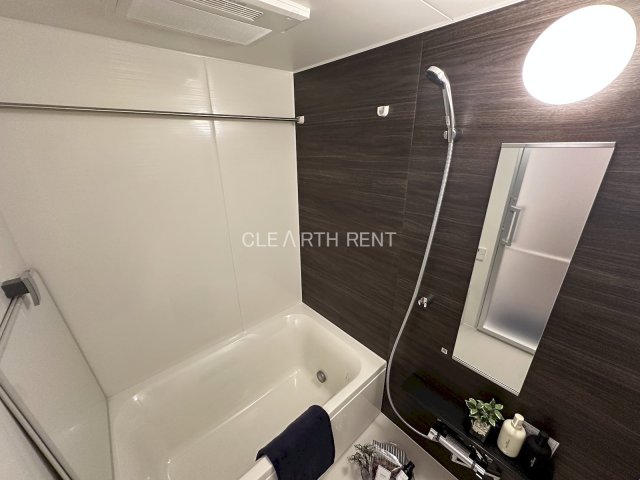 バス・シャワールーム　【モデルルーム】同タイプ別住戸写真となります。現況と異なる場