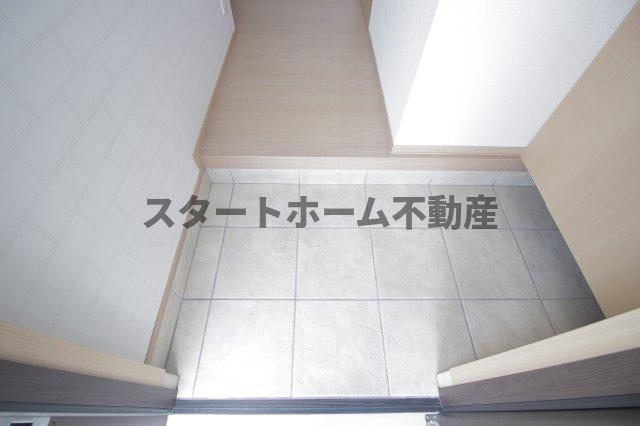 玄関　収納もある玄関です