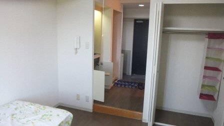 収納　クローゼット付きです。