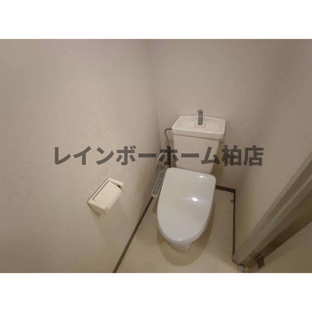 トイレ　コンパクトで使いやすいトイレです