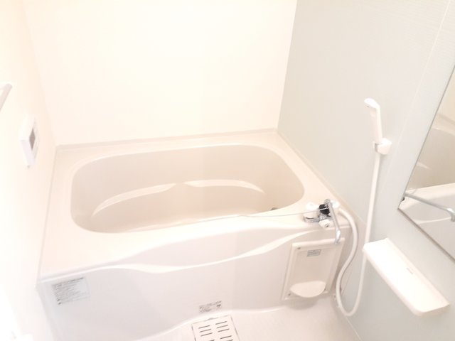 バス・シャワールーム　浴室換気乾燥機・追焚き給湯付き