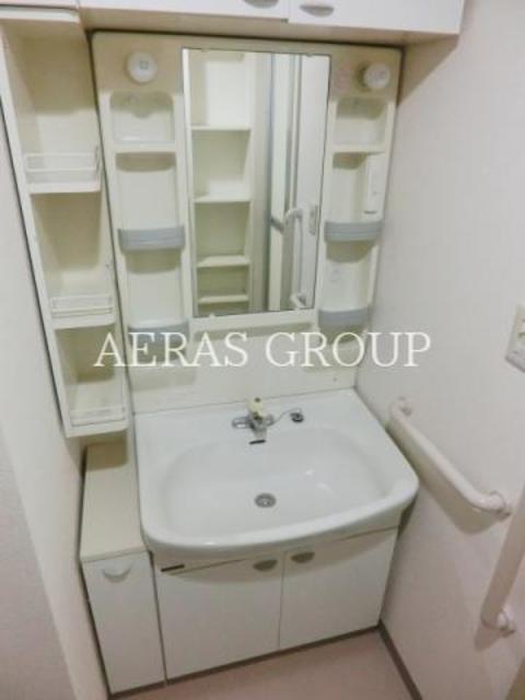 洗面設備　別部屋参考写真。