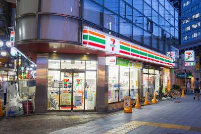 コンビニ　セブン－イレブン野田阪神駅前店（コンビニ）まで351m