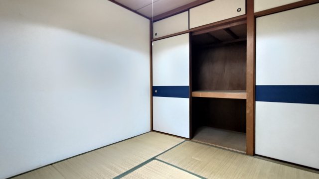 収納　洋室に変更