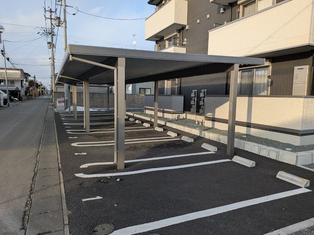 駐車場　駐車場
