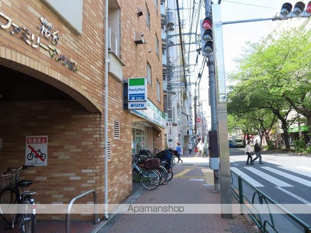 コンビニ　ファミリーマート桜台駅前店（コンビニ）まで1186m