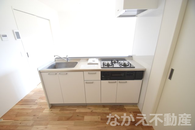 キッチン　コンパクトなキッチンで掃除もラクラク