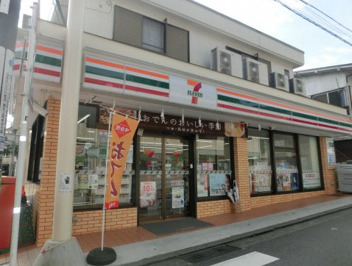 コンビニ　セブンイレブン 横浜西戸部店（コンビニ）まで688m