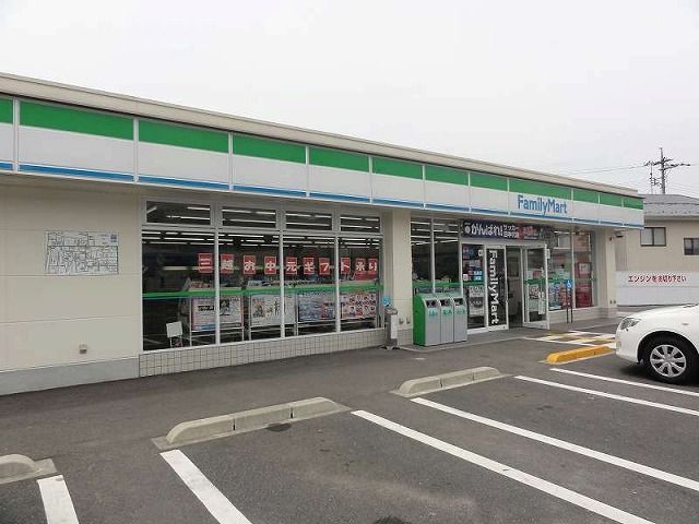 コンビニ　ファミリーマート 郡家宮谷店（コンビニ）まで650m