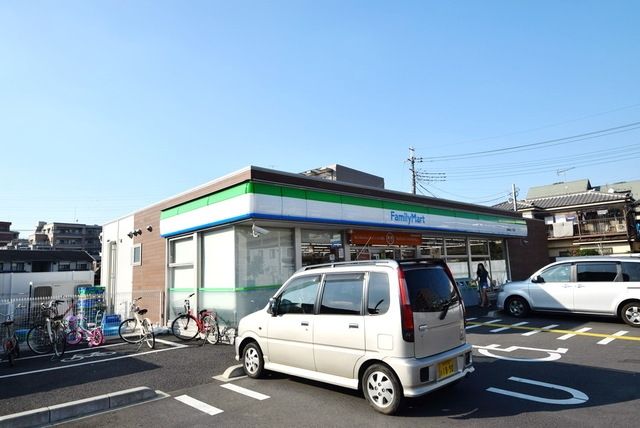 コンビニ　ファミリーマート新座東北一丁目店（コンビニ）まで971m