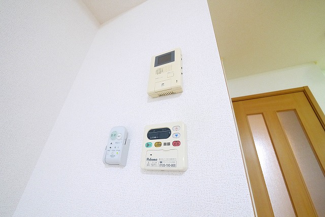 セキュリティ　モニター付きインターホンです