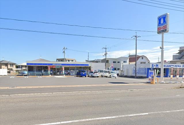 コンビニ　ローソン築港新町1丁目店（コンビニ）まで566m