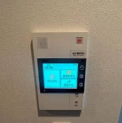 セキュリティ　モニター付きインターホン