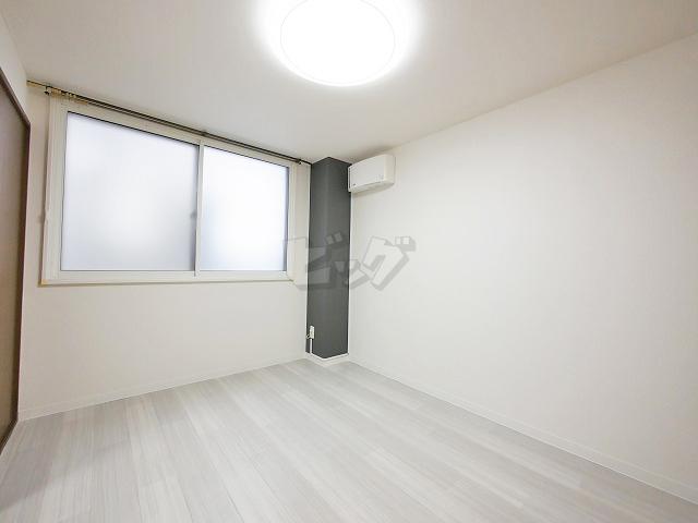 その他部屋・スペース　壁面が多く家具の配置のしやすいお部屋です