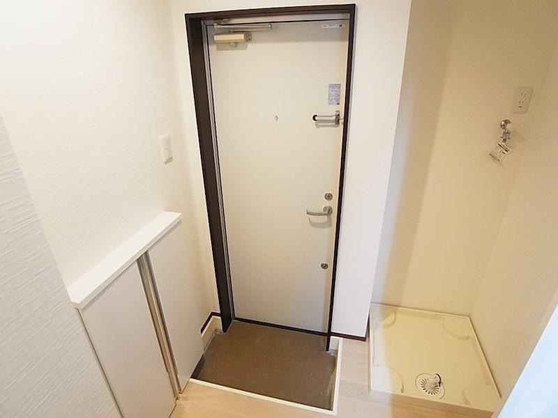 玄関　同一物件参考写真