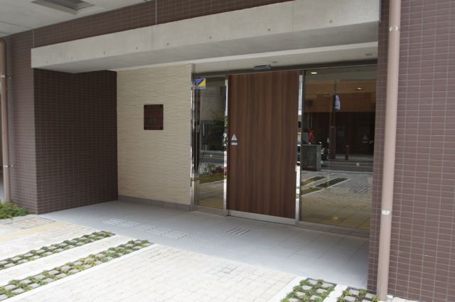 エントランス　「入口部分」