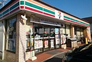 コンビニ　セブンイレブン 和歌山屋形町店（コンビニ）まで672m