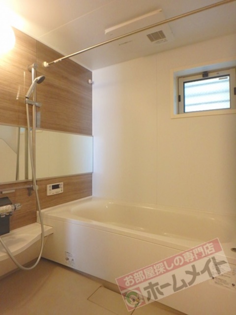 バス・シャワールーム　追い焚き付で寒い日も温まります♪
