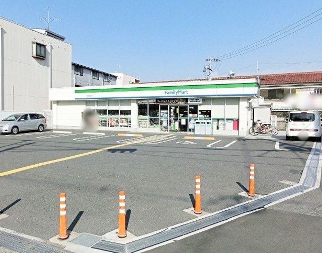 コンビニ　ファミリーマート堺東浅香山店（コンビニ）まで374m