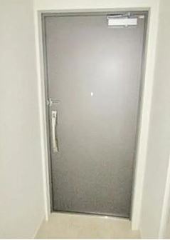 玄関　落ち着いた玄関です