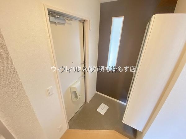 玄関　シューズボックスあり！