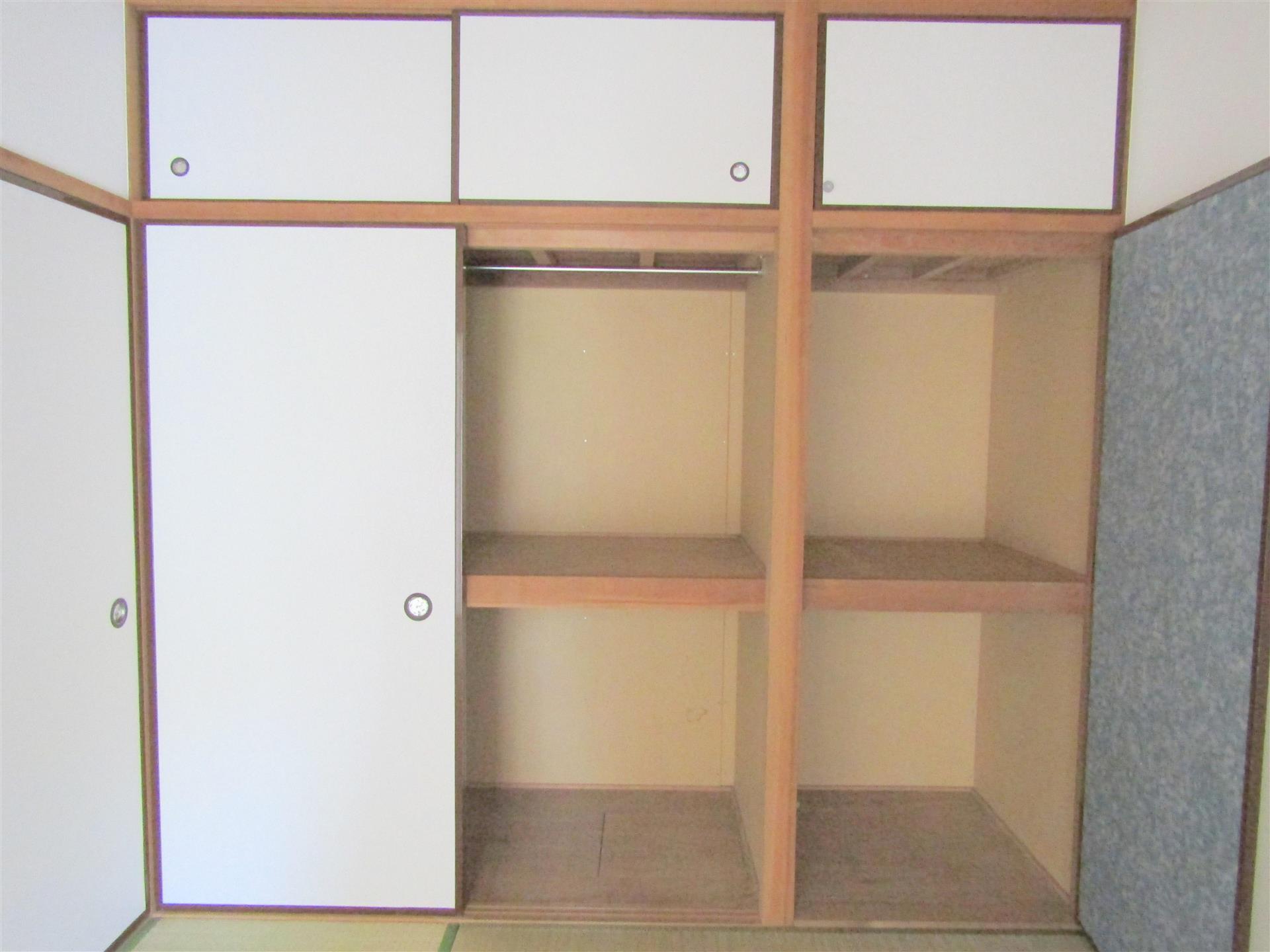 収納　収納広めの押入れがうれしいですネ