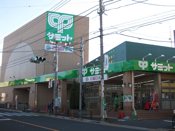 スーパー　サミットストア 成田東店（スーパー）まで374m
