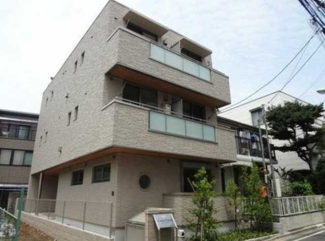 建物外観　カーサ・フィオーレ