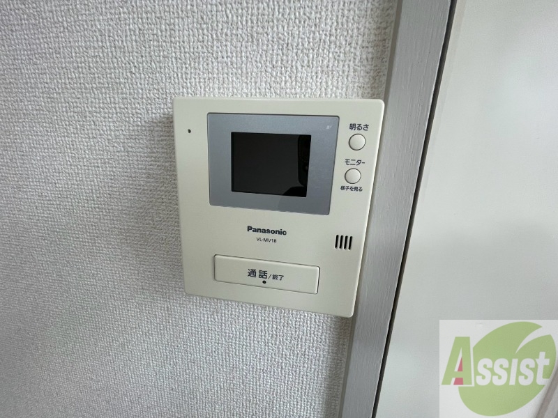 セキュリティ　ＴＶモニター付インターホンです。来客者の顔が見えるので安心！